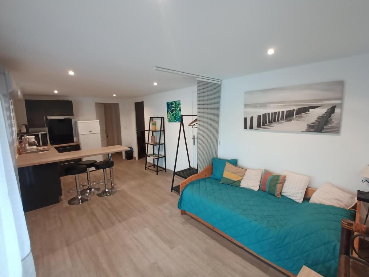 Appartements Dans Residence Avec Piscine - Mer A 500M Сен Мари ла Мер Екстериор снимка